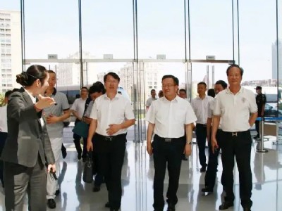 积极对接央企和地方政府 推进完成全年主要工作目标